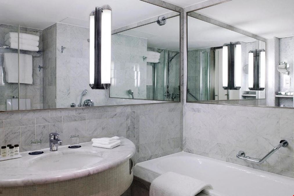 Sheraton Paris Charles de Gaulle Airport