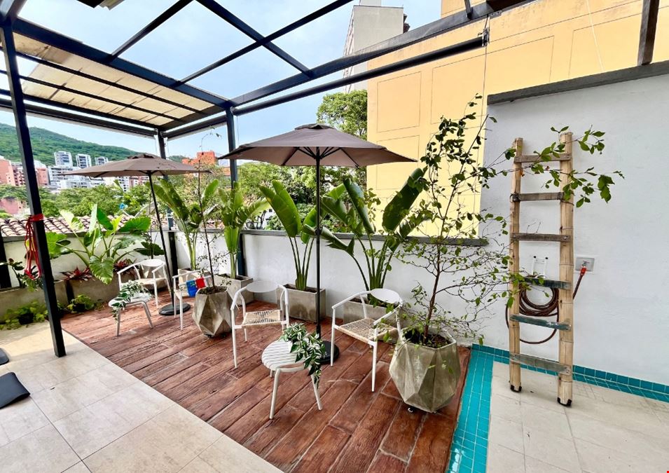 Reset (Hotel-Coworking-Cafe)