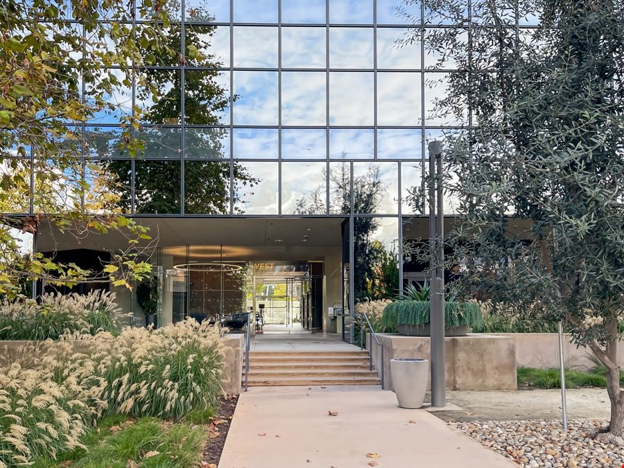 CA, Newport Beach - 5000 Birch Street