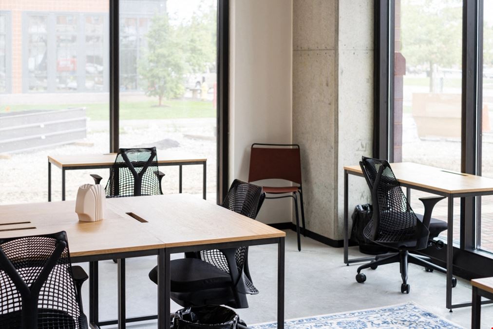 880 West Monon Green Blvd