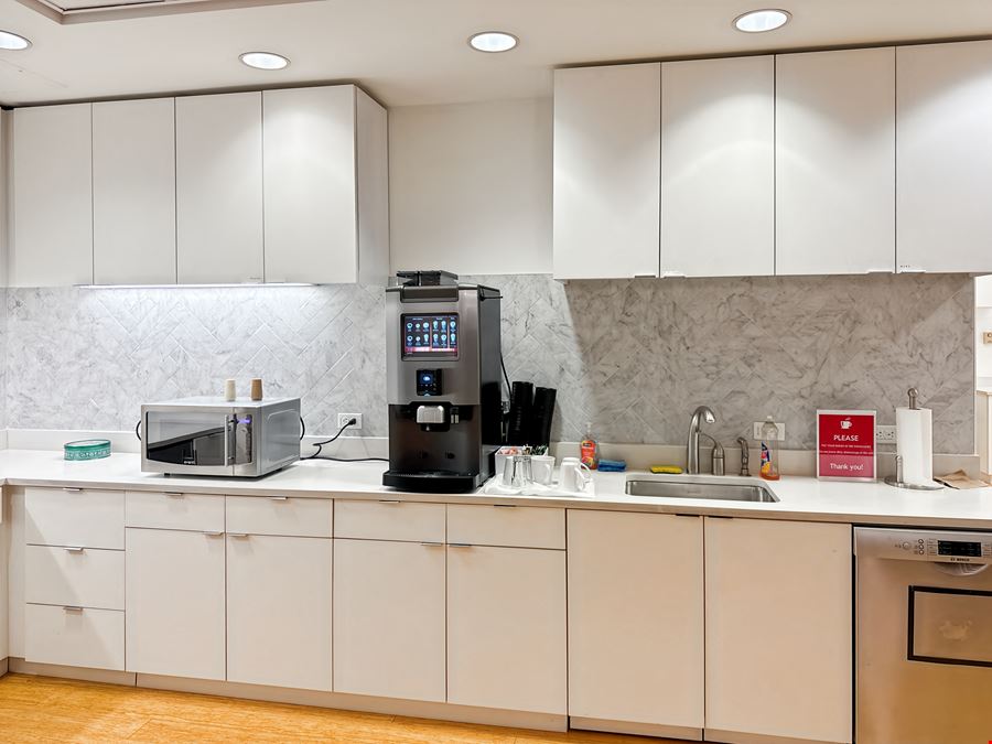 MD, Bethesda - Bethesda Metro Ctr