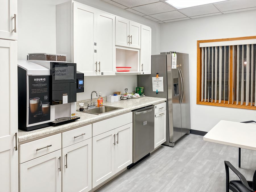 WI, Green Bay - Velp Ave.