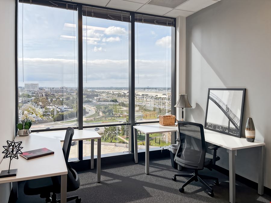 CA, Irvine - Main St