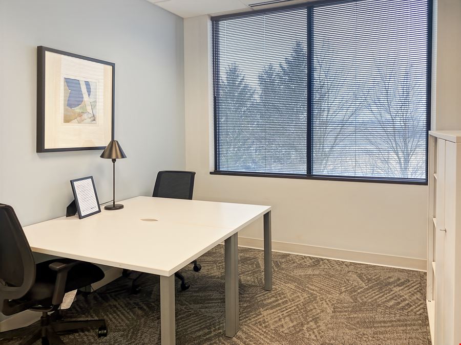 IL, Warrenville - Cantera