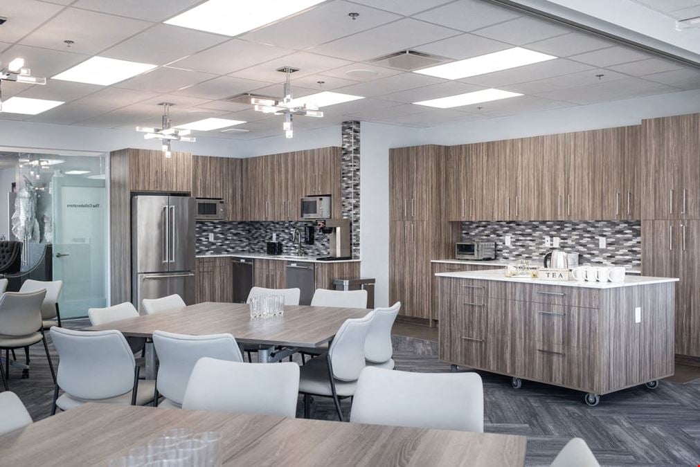 The Main Event Room & Lounge