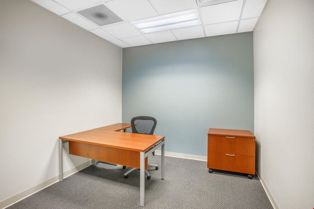 Regus - Knoxville - Cedar Bluff