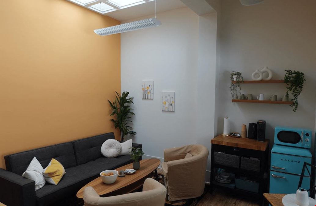 KNow Research - Conference Room & Reception Area for 5 Downtown San Francisco