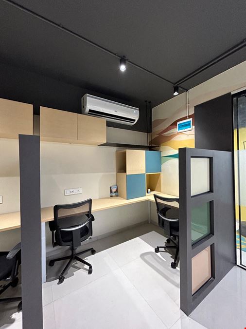 Solarium Business Center - CoStart