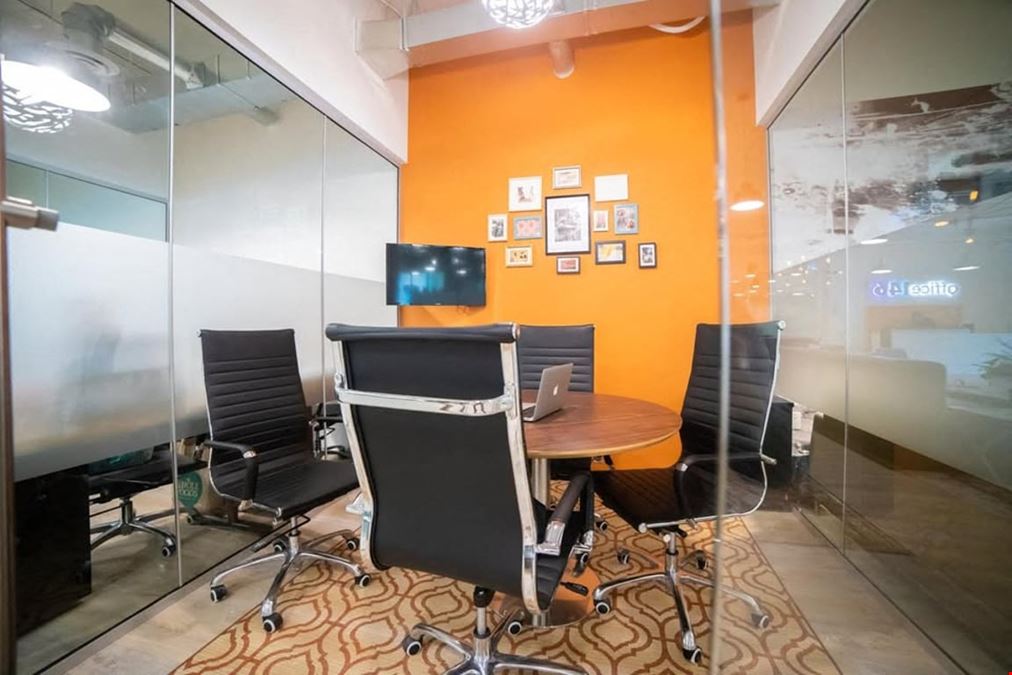 Small Meeting Room