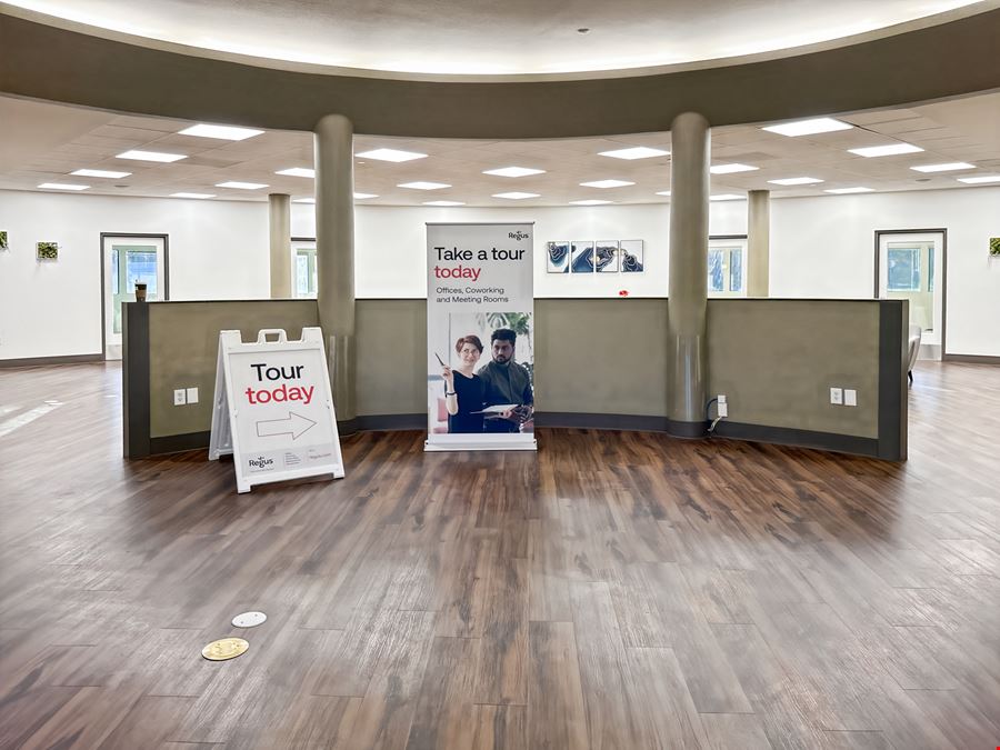 Regus - Richmond - Blume Dr