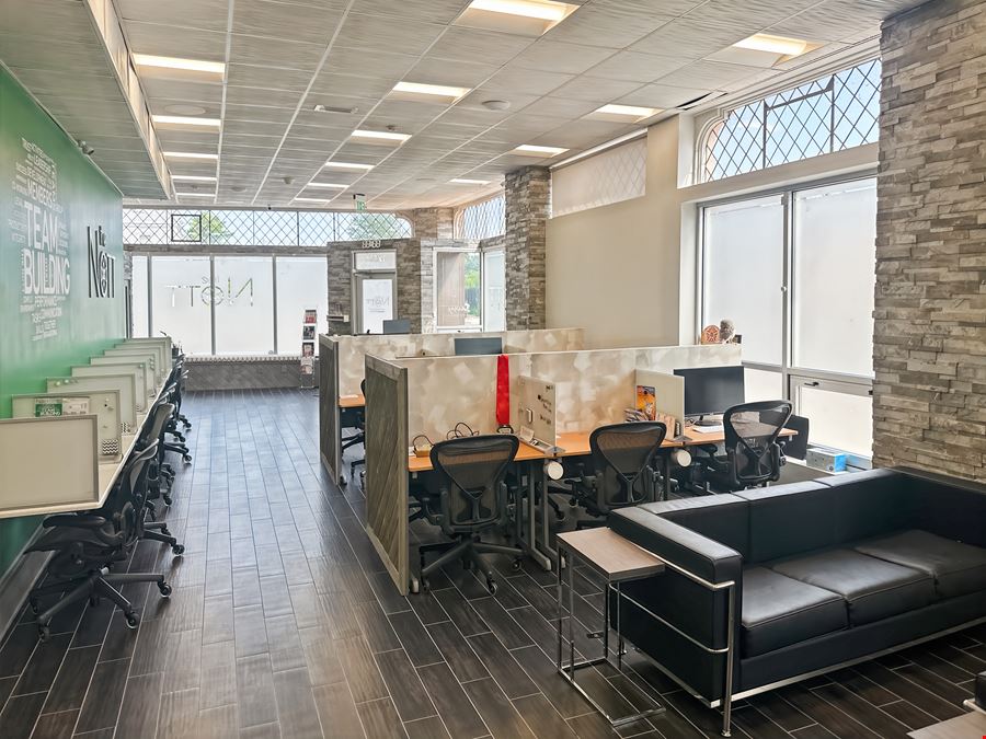 MI, Grosse Pointe Park - Mack Ave