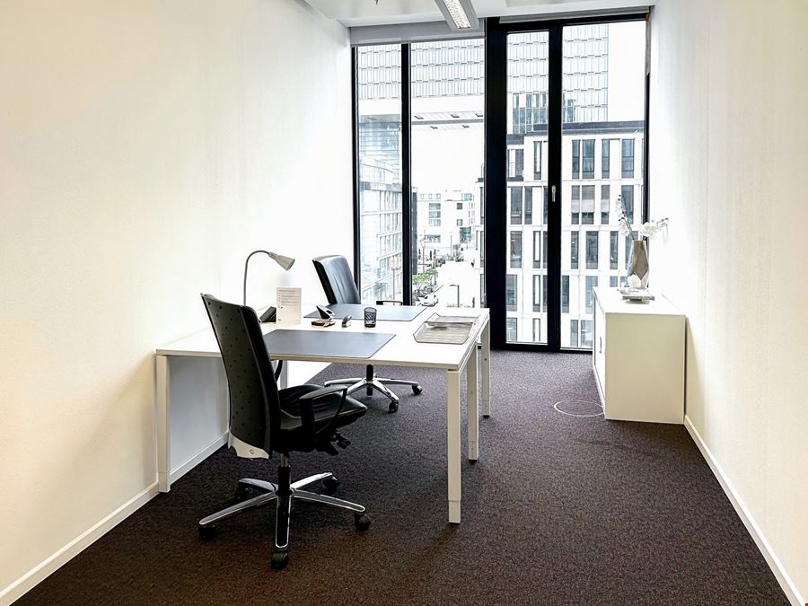 Regus - Kranhaus 1