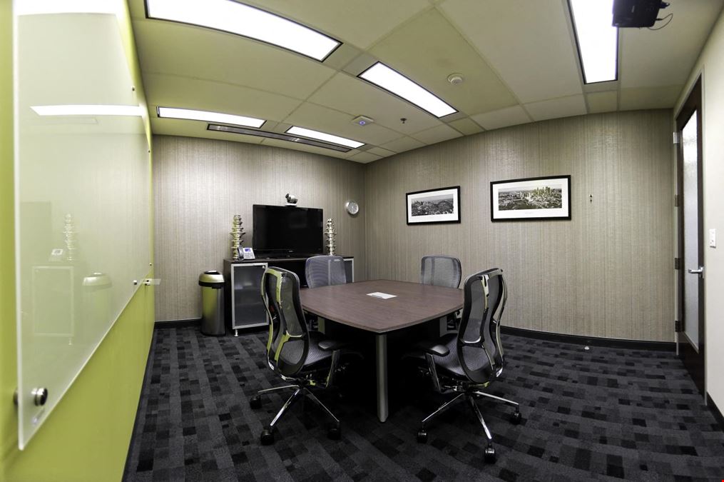 WA, Tacoma – Downtown Pacific Avenue