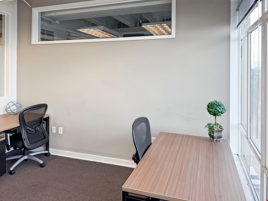 Regus - Miami Beach - Meridian Center