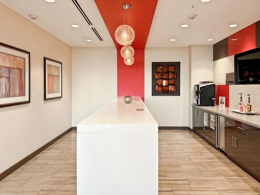 Regus - Miami - Wells Fargo Plaza