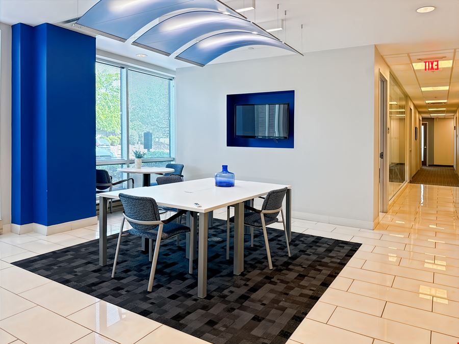 Regus - Louisville - Ormsby III Forest Green