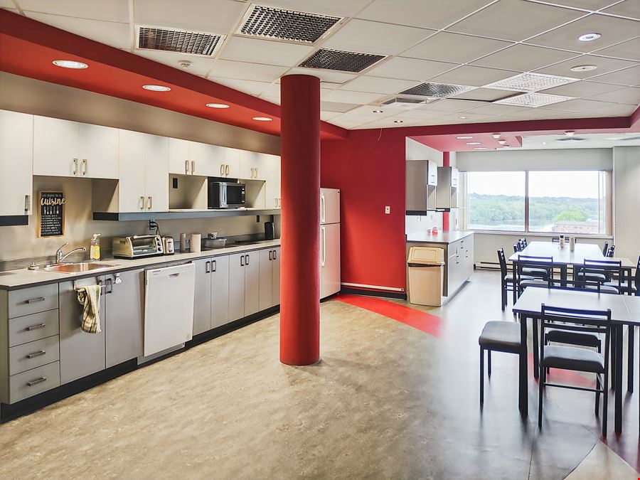 QC, Sherbrooke - King Street West