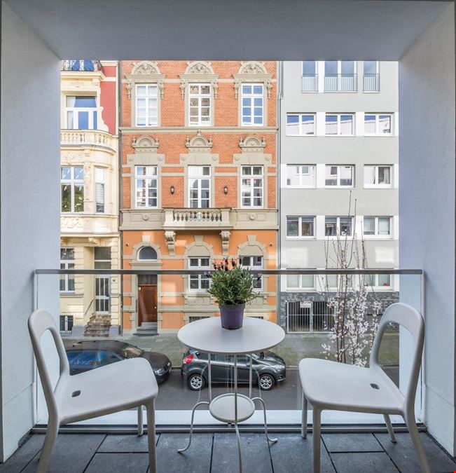 Cowoki Coworking Plus