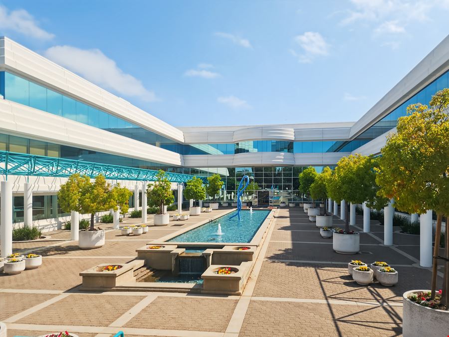 CA, Menlo Park - Commonwealth Dr