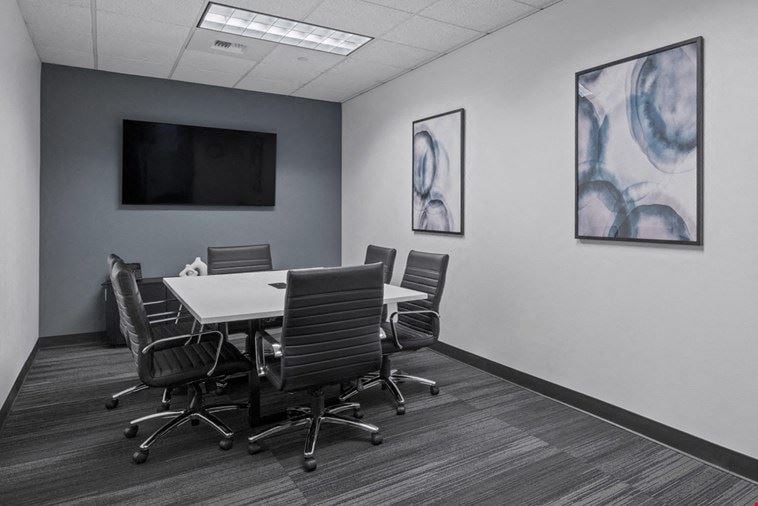 6 Person Meeting Room - Small