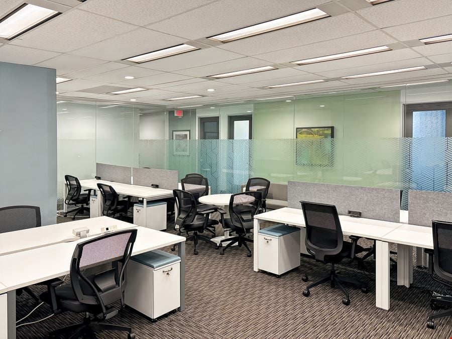 ON, Toronto - Bloor and Yonge