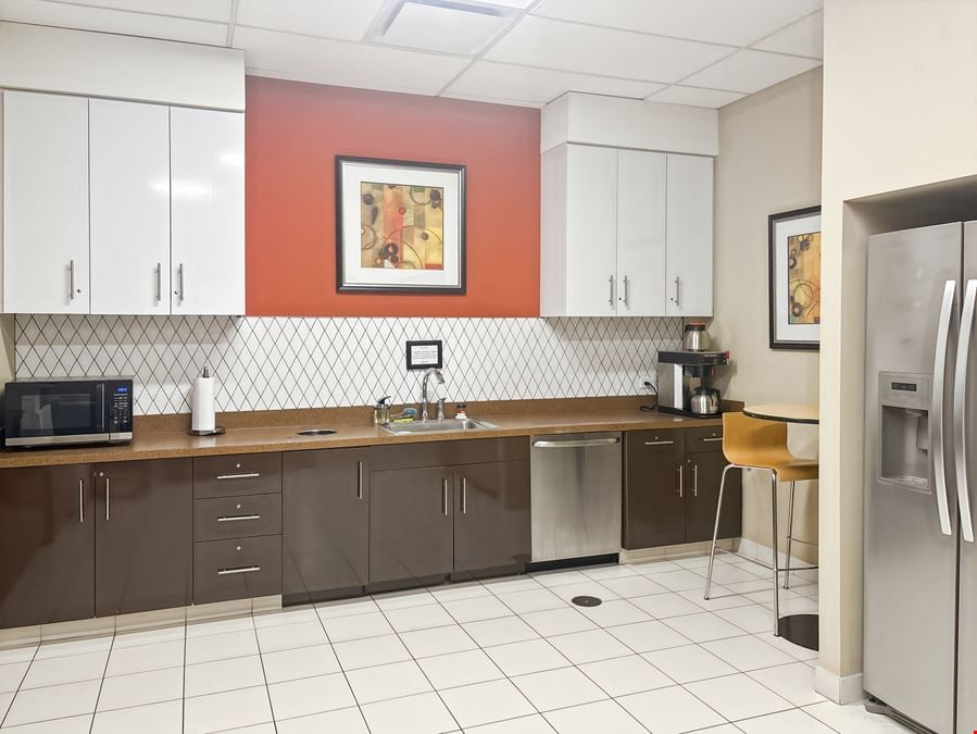 Regus - Hoffman Estates - Forbs Ave