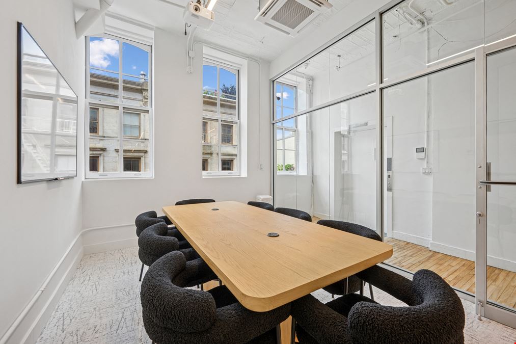 Soho Enterprise Office