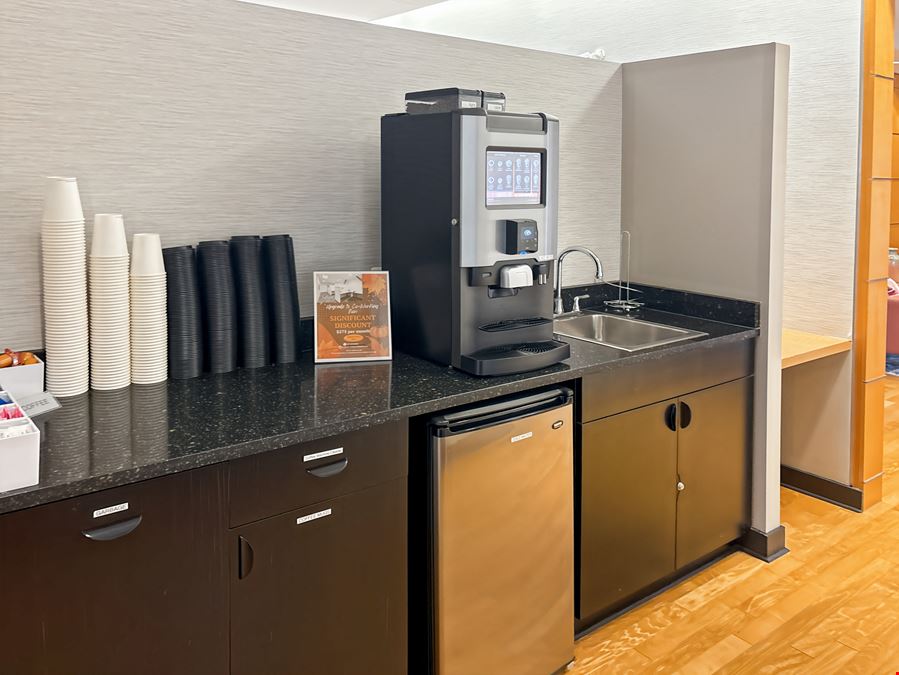 VA, Ashburn - Ashburn Rd