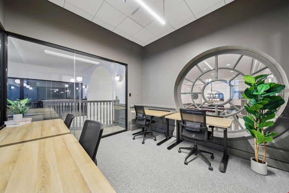 Industrious - 33 North LaSalle Street