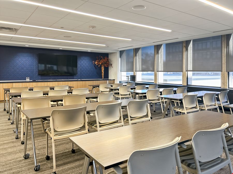 Regus - St Louis - Clayton Pierre Laclede