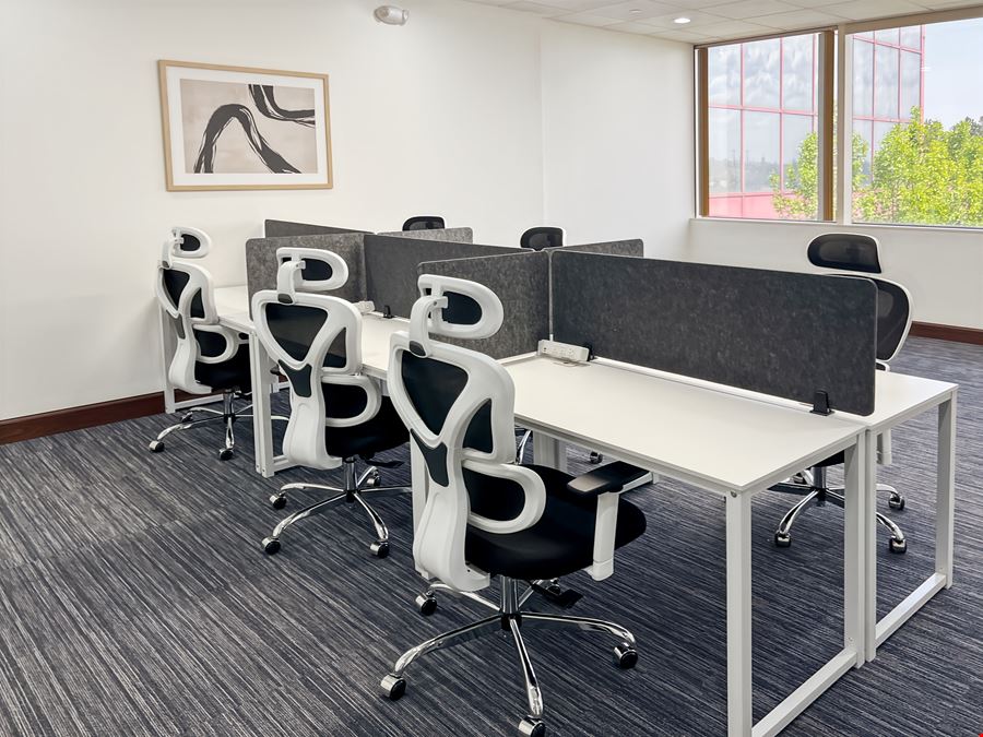 Regus - Chardon - 7th Ave
