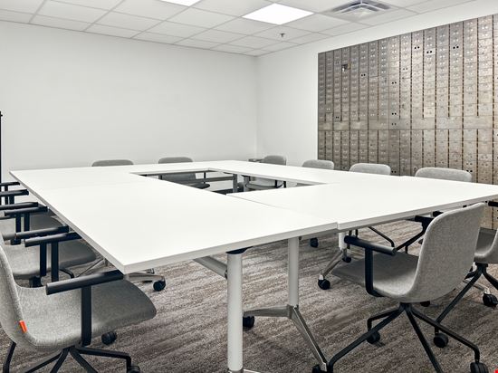 Preview of Il, Edwardsville - Vandalia St. Office space for Rent in Edwardsville