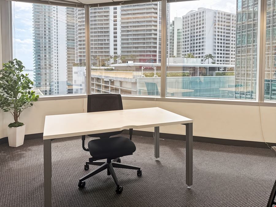Regus - Miami - 1221 Brickell Center