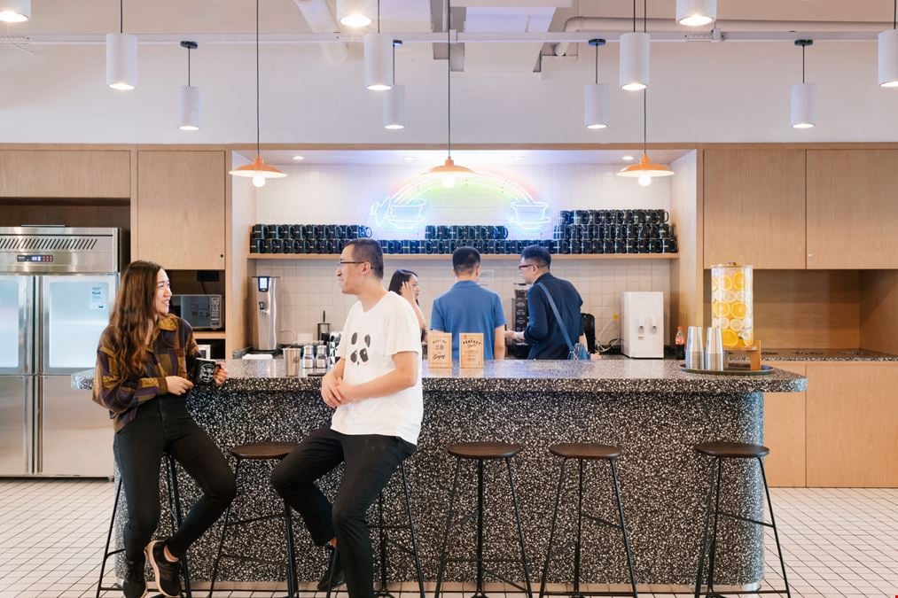 Ruidong Center - No. 199 Xiadong Street