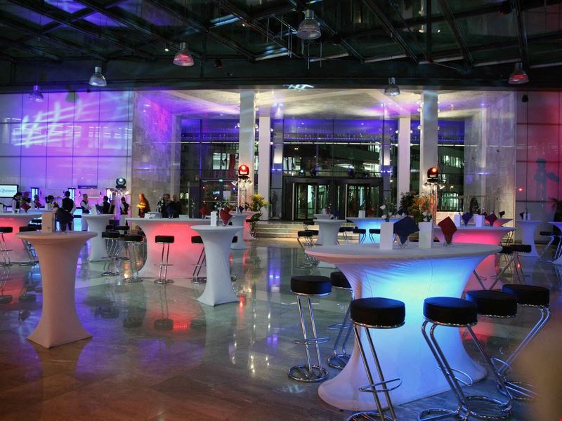 YOUR OFFICE - Euro Plaza