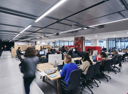 Preview of Garage Les Lillois Office space for Rent in Lille