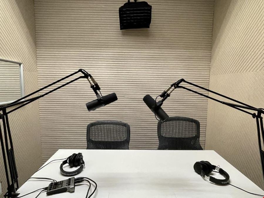 RECORDING STUDIO