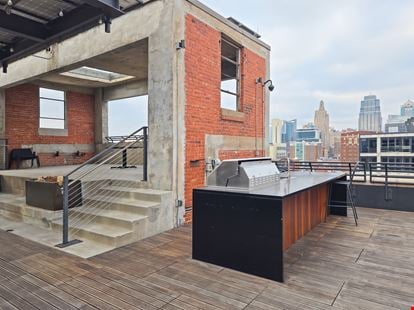 Spaces - Kansas City - Walnut Street