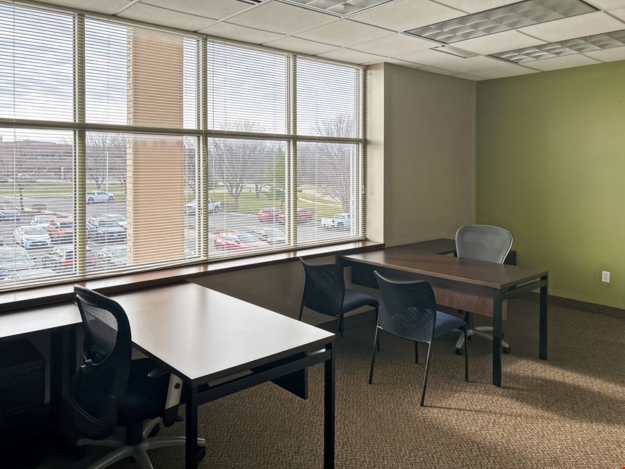Regus - Lee's Summit - Business Exchange Building