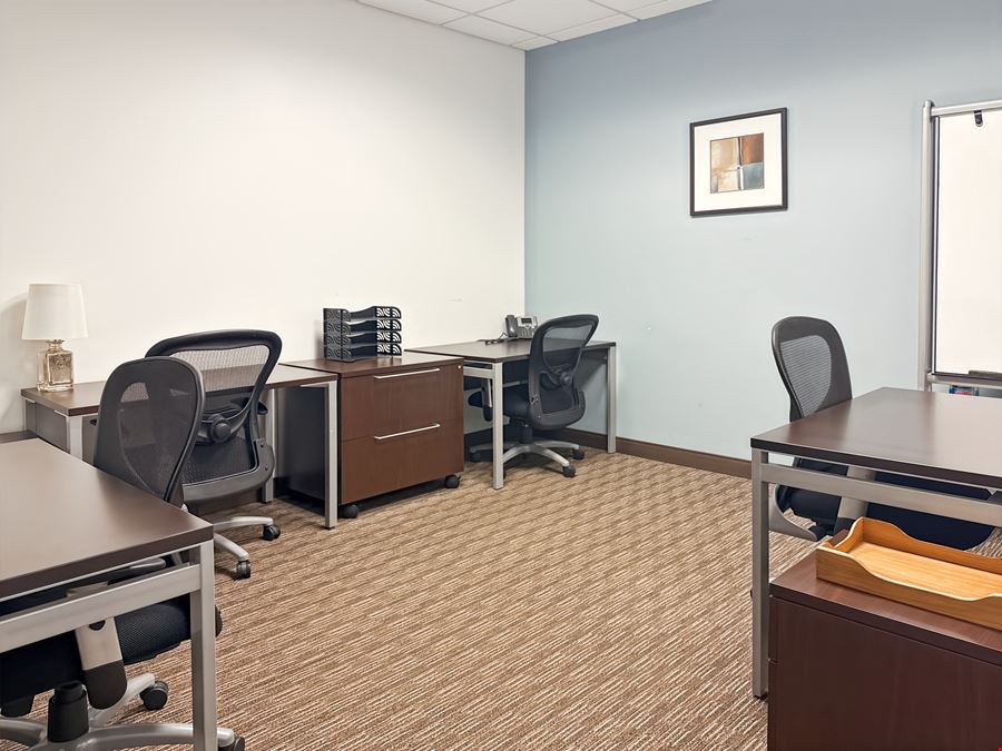 Regus - Lake Forest – Landmark Conway Farms