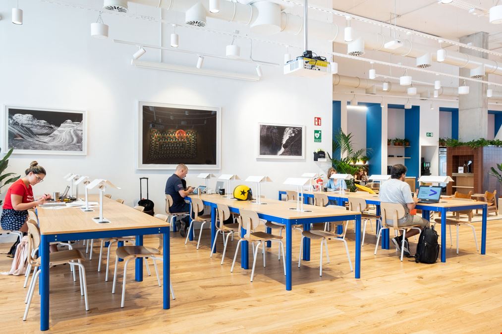 Ciutat de Granada, 121