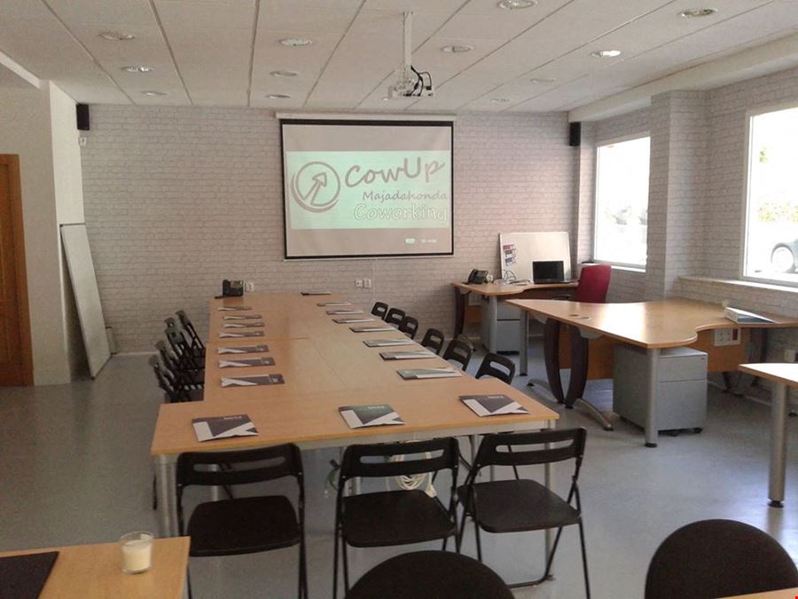 CowUp Majadahonda Coworking