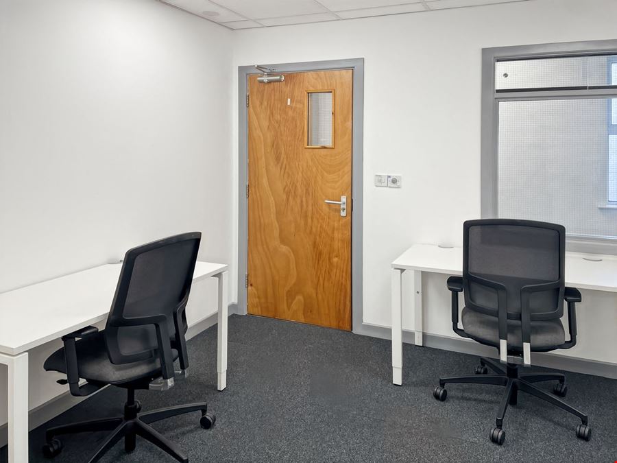 Regus - Coleraine River House