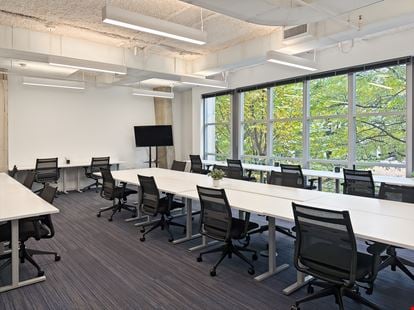 Spaces - Washington - 800 Maine Avenue