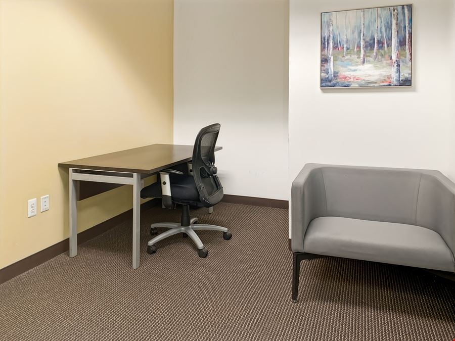 Regus - Dearborn