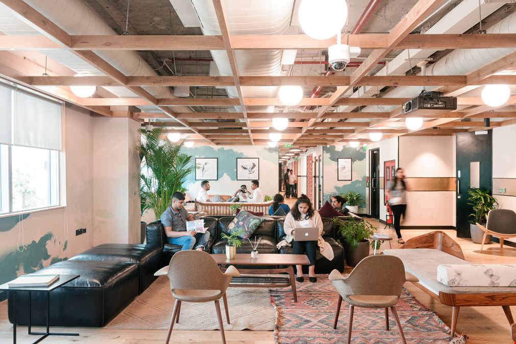 WeWork - Embassy GolfLinks