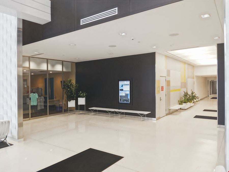 HQ - Grand Rapids - Ottawa Ave NW