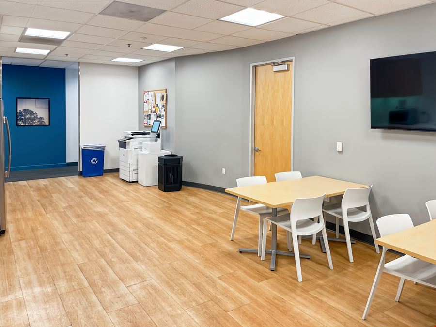 CA, Riverside - Turner Riverwalk