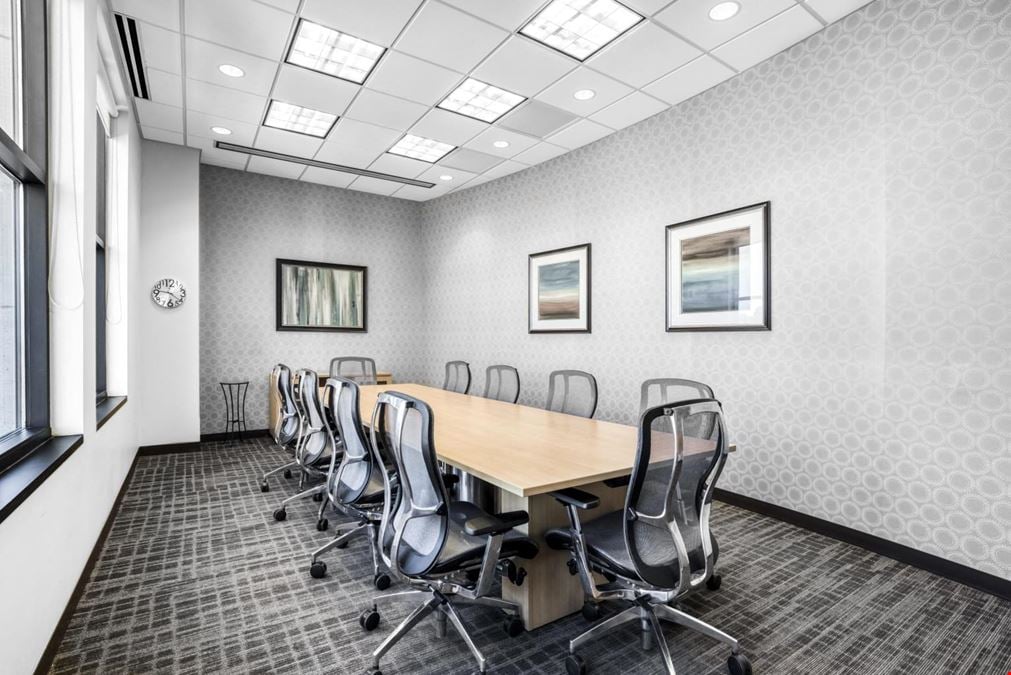 Regus - Naperville - Main Street Promenade