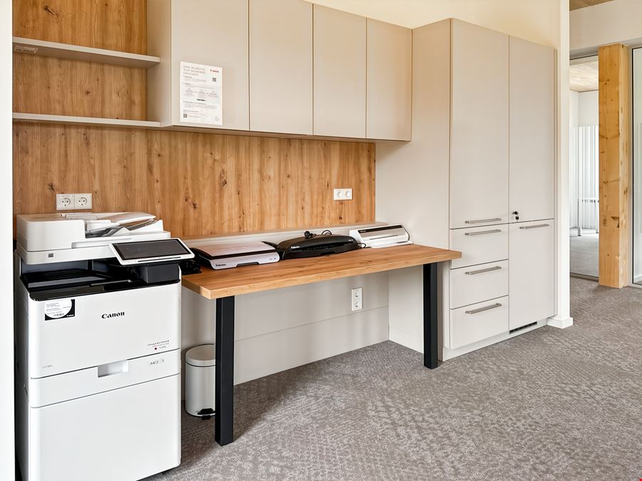 Regus - Friedrich-Henning Straße